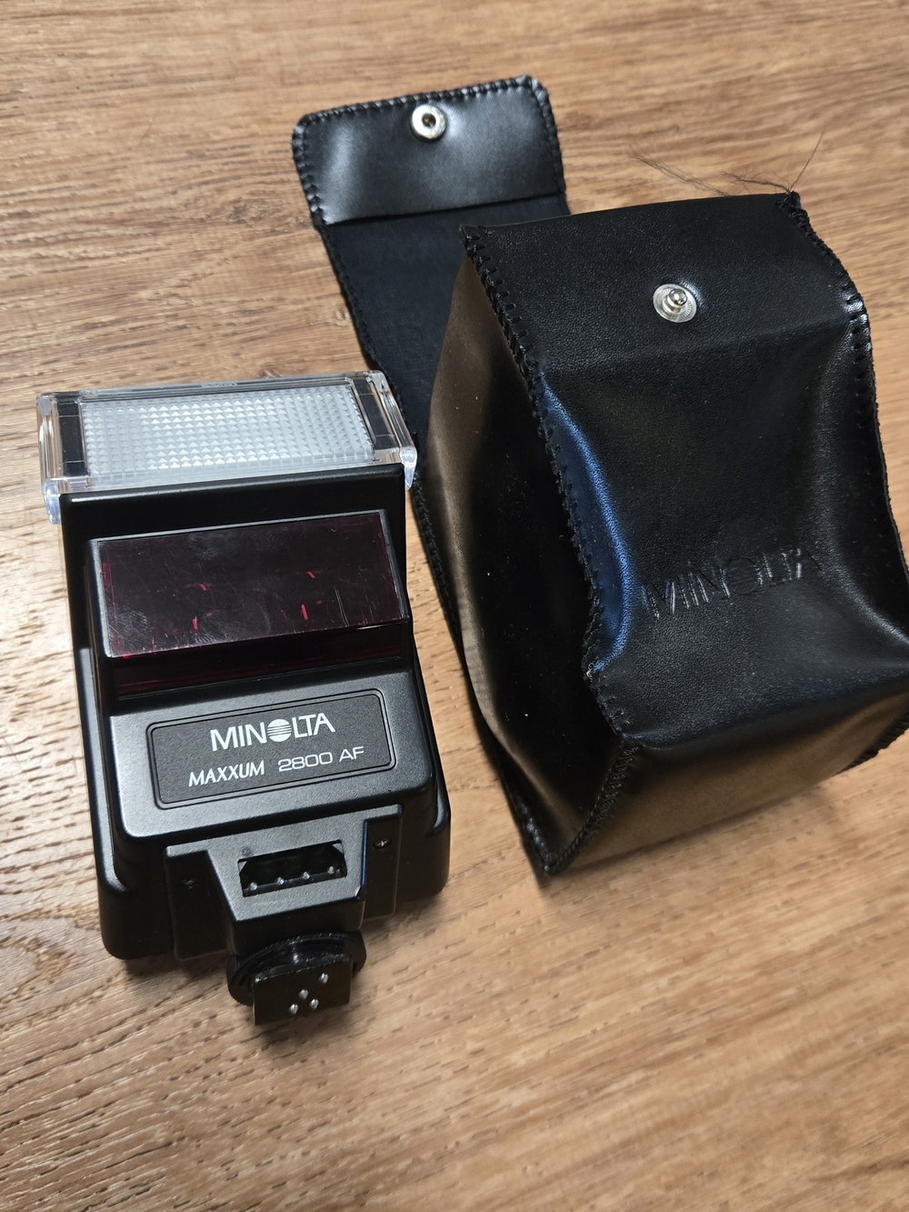 Minolta Maxxum 2800 AF External Flash - Black With Case